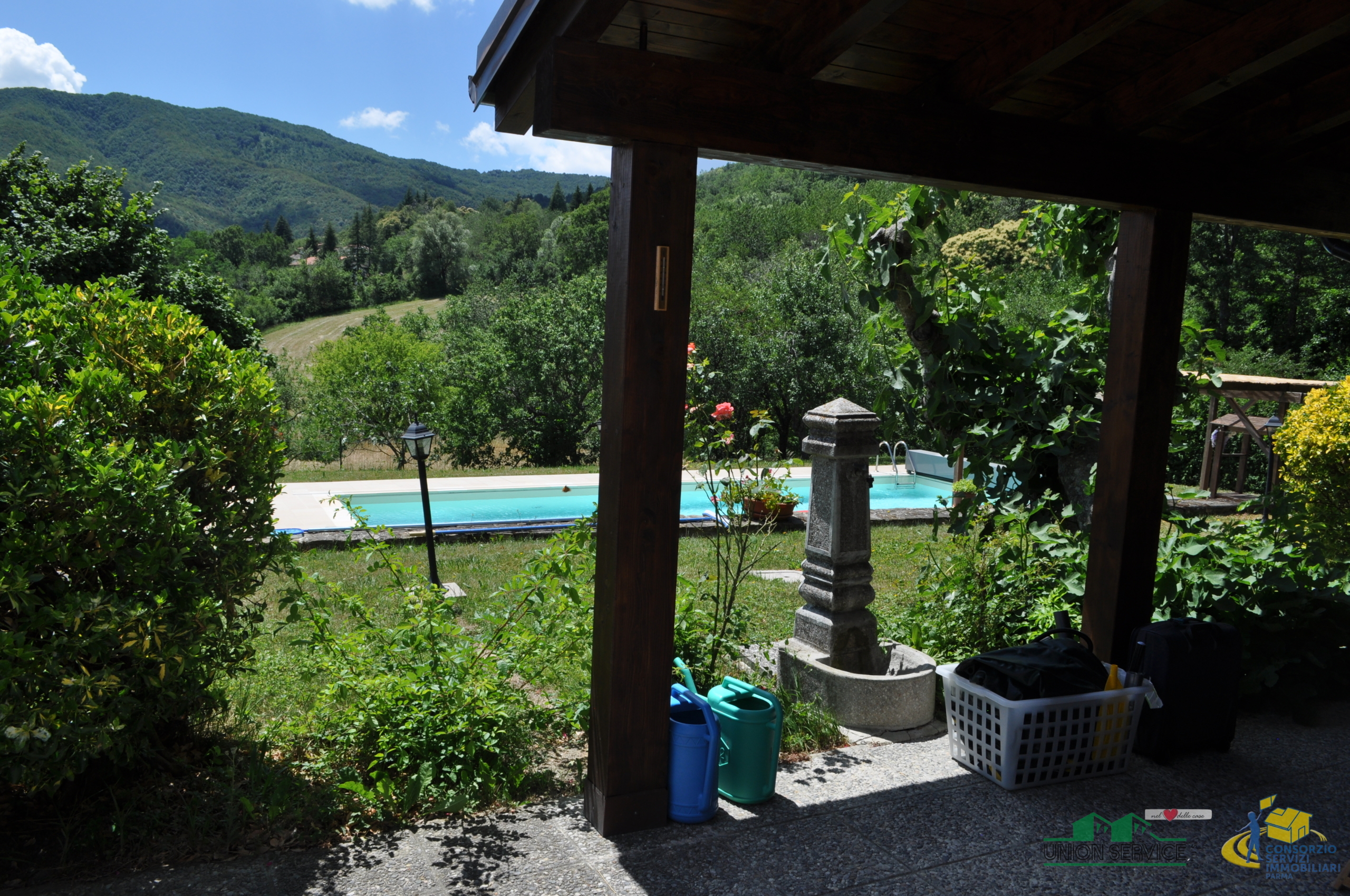Casa indipendente con terrazzo in via maestri, Valmozzola