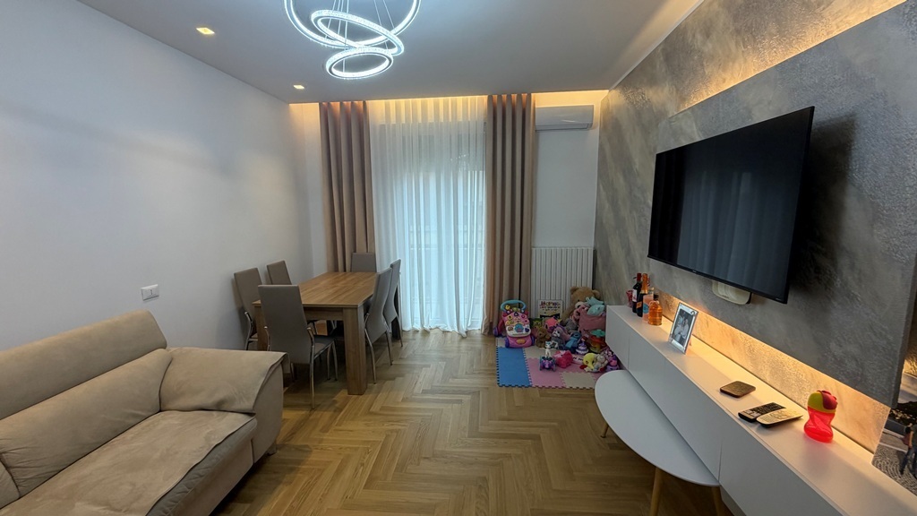 Appartamento con giardino in via vittorio veneto 44, Collecchio