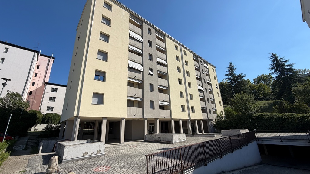 Appartamento con giardino in via solferino 58, Fornovo di Taro