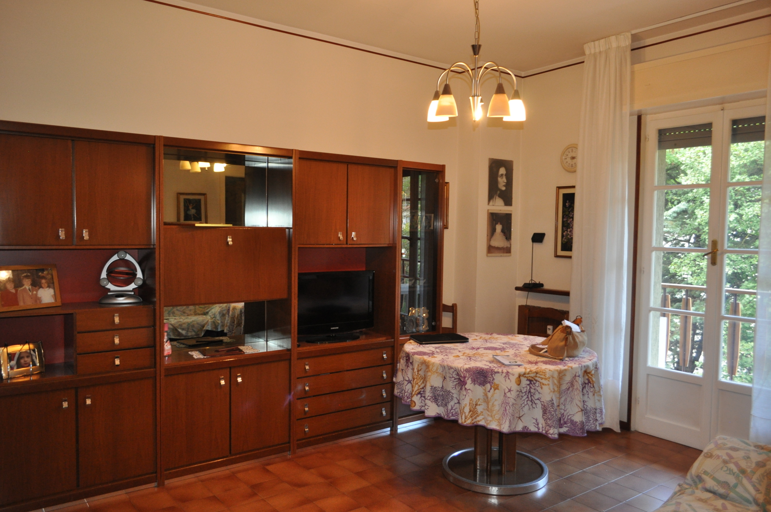Trilocale con box doppio in strada langhirano, Langhirano