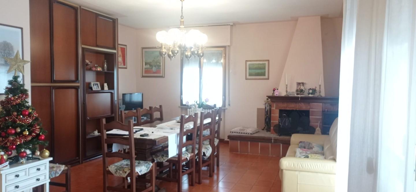 Quadrilocale con terrazzo a Fucecchio