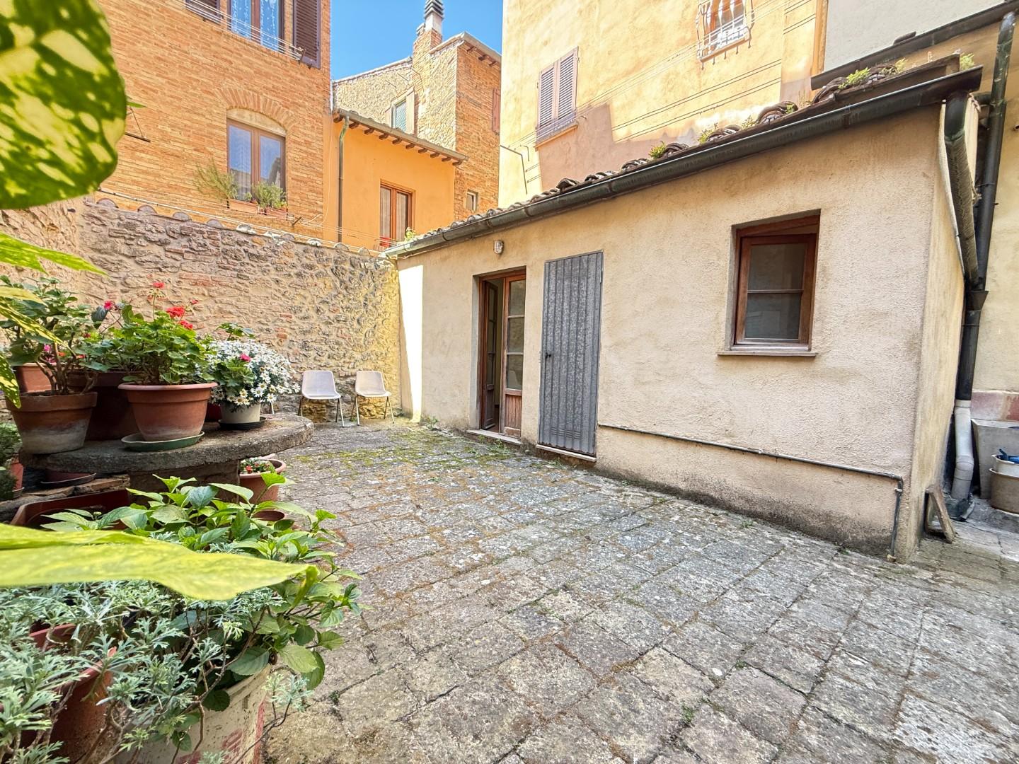 Appartamento in vendita a Volterra