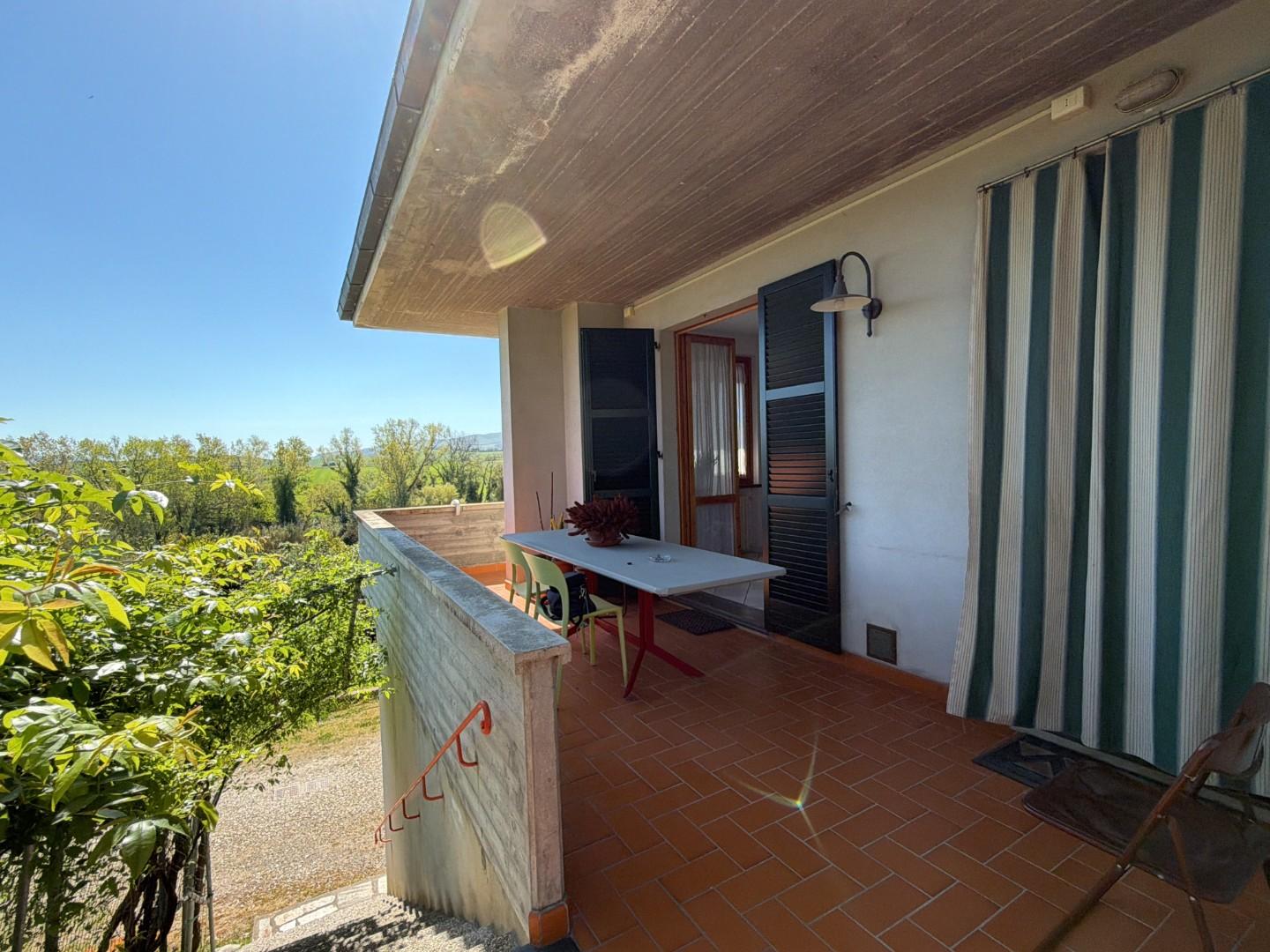 Villa con giardino a Chianni