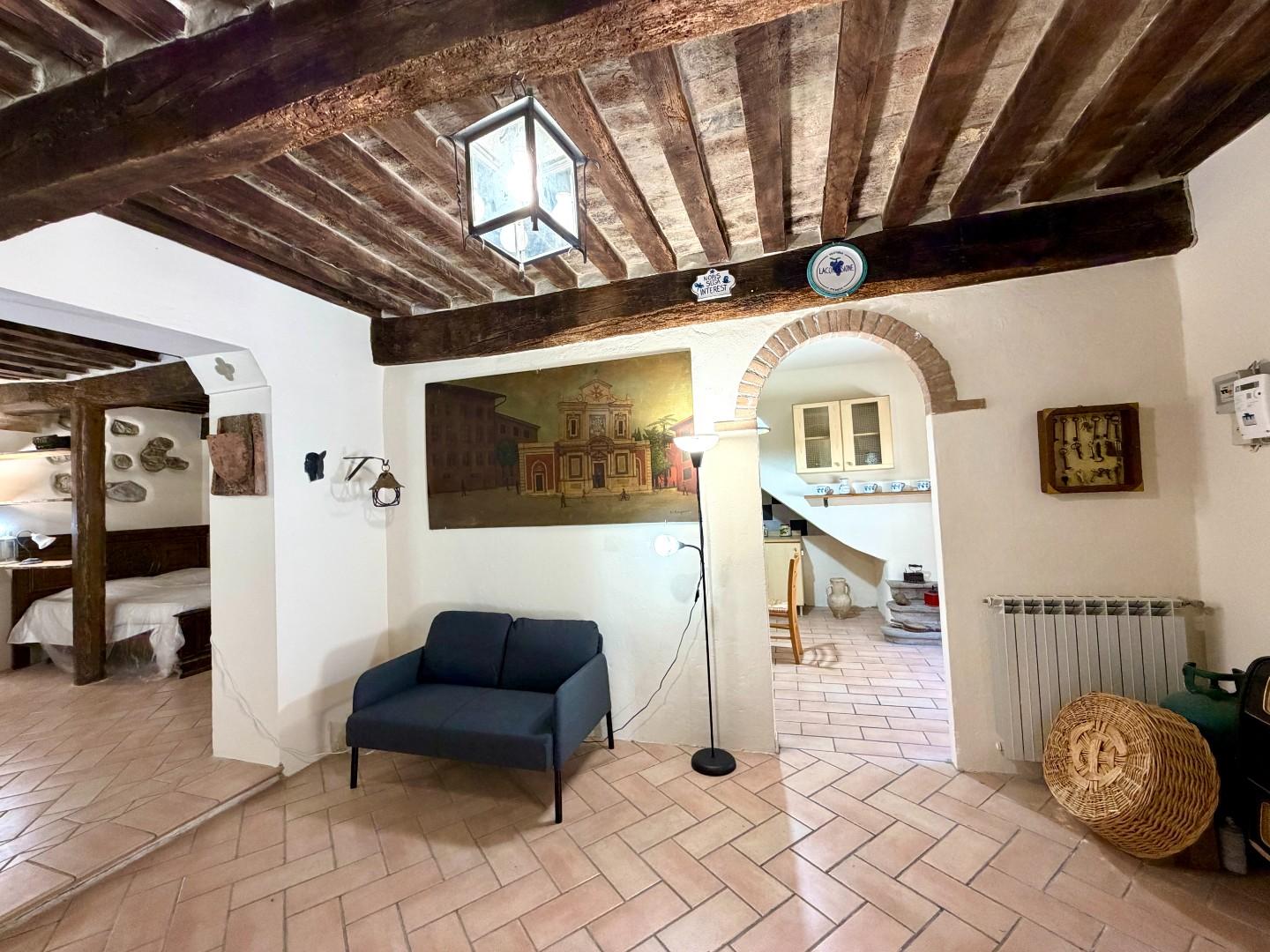 Trilocale ristrutturato a Chianni