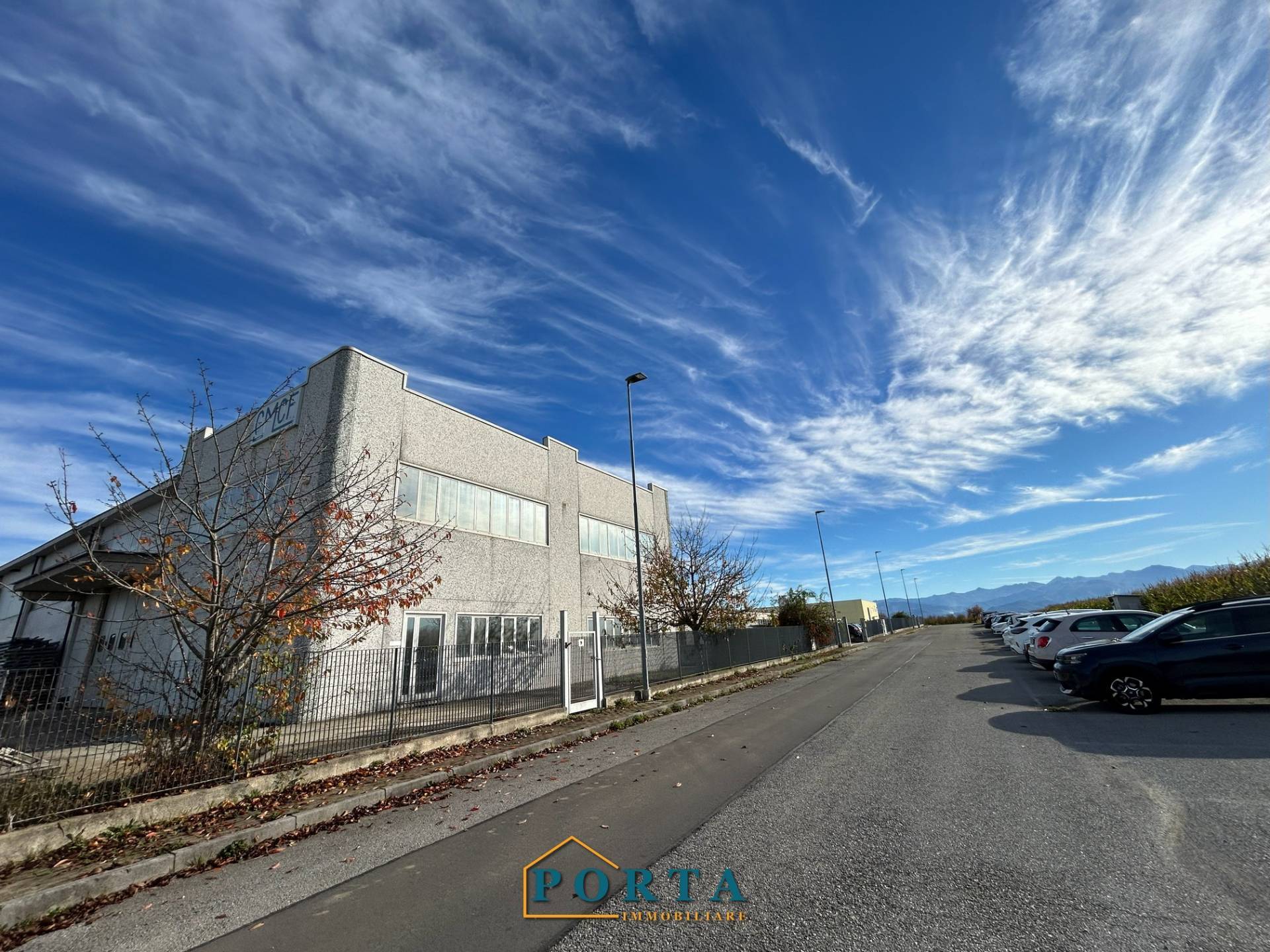 Capannone in vendita a Carr