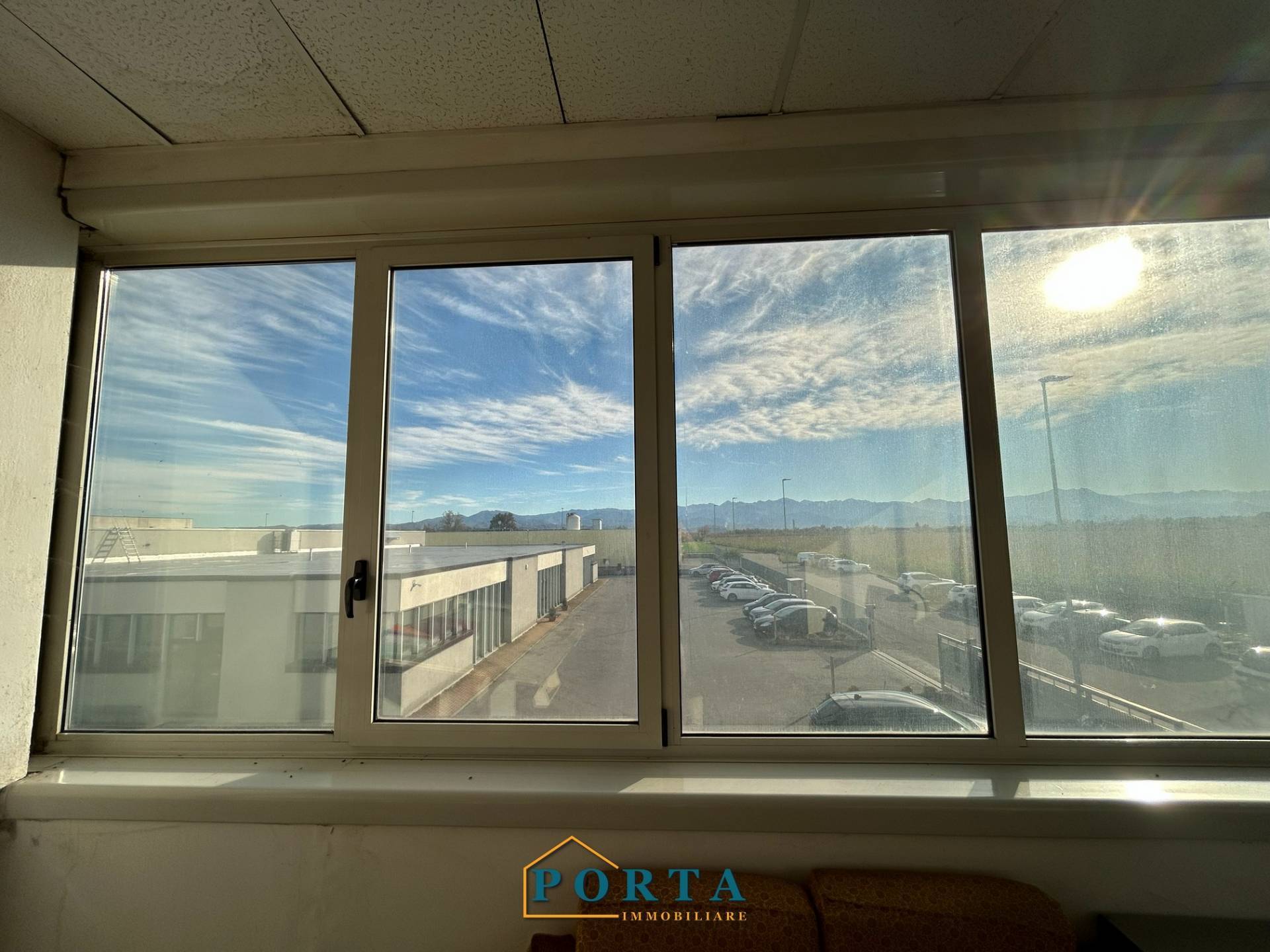 Capannone in vendita a Carr