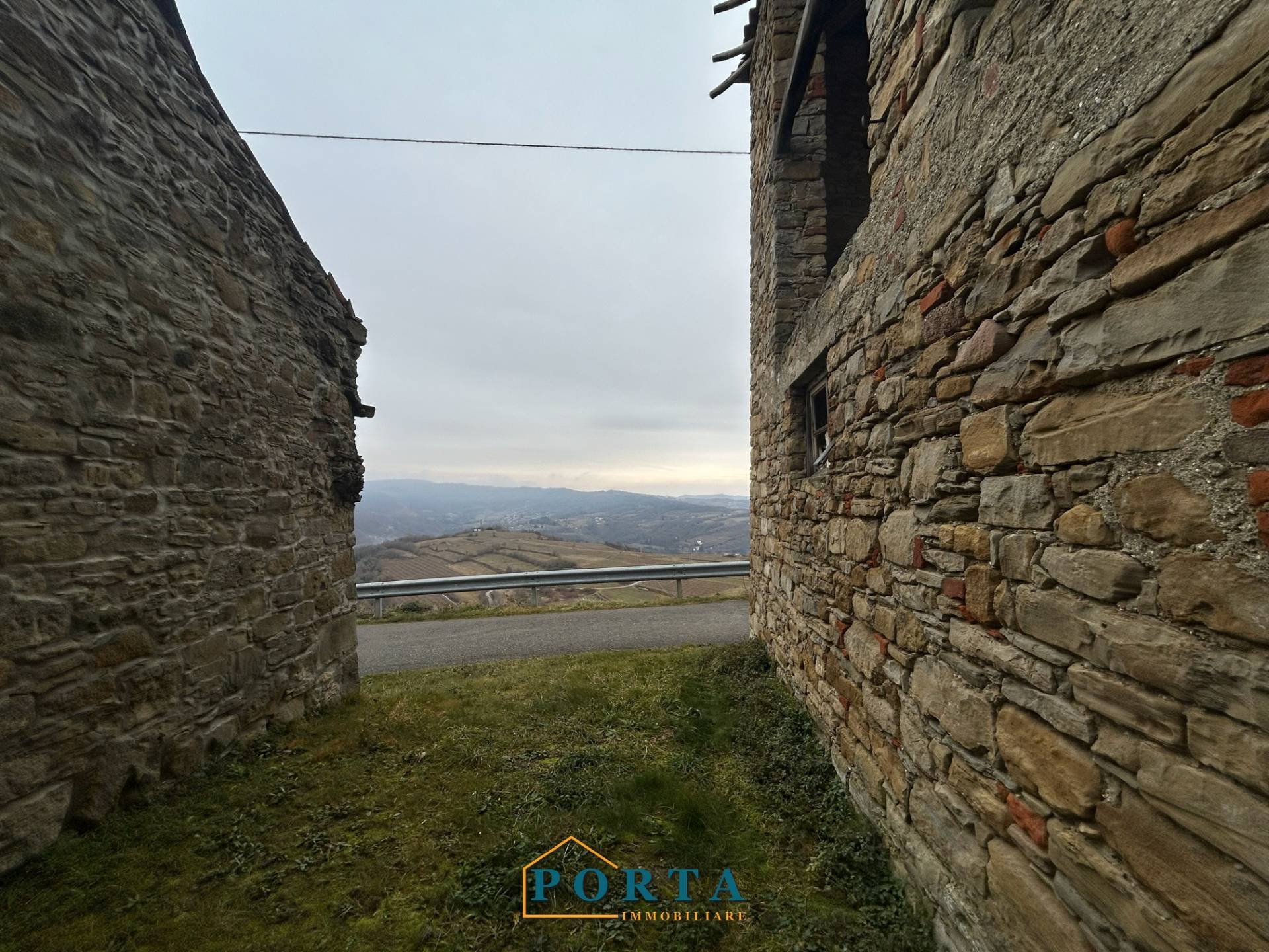 Rustico in vendita a Camerana