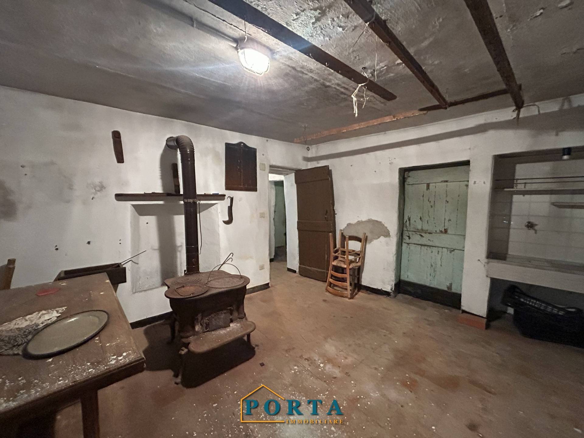 Rustico in vendita a Camerana