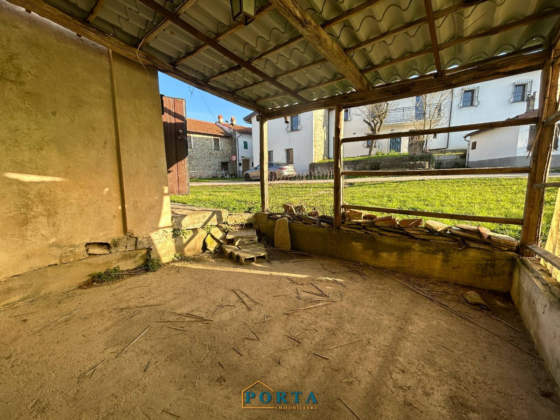 Rustico in vendita a Camerana