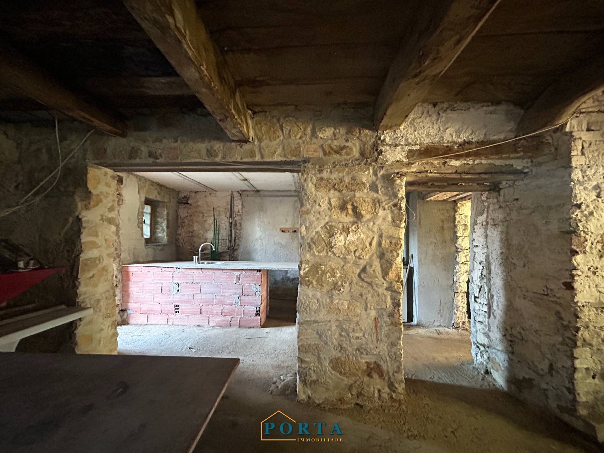 Rustico in vendita a Camerana