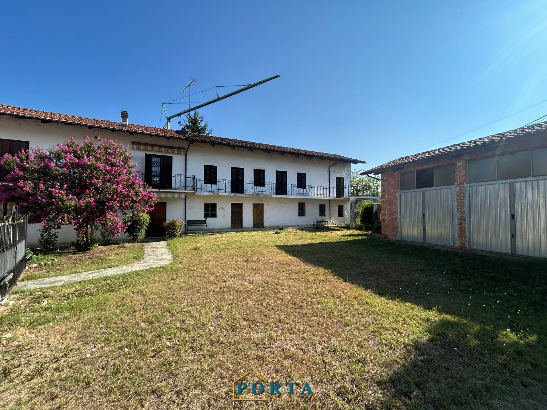 Casa indipendente in vendita a Farigliano