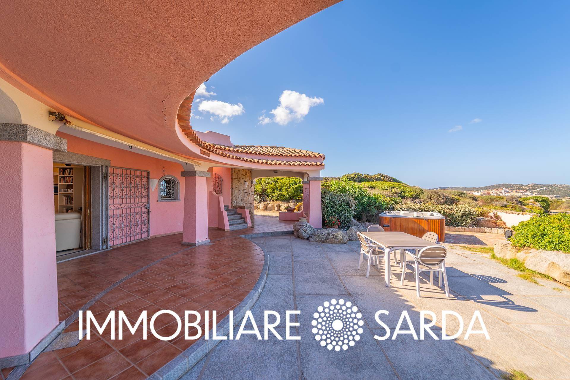 Villa in vendita a Santa Teresa Gallura