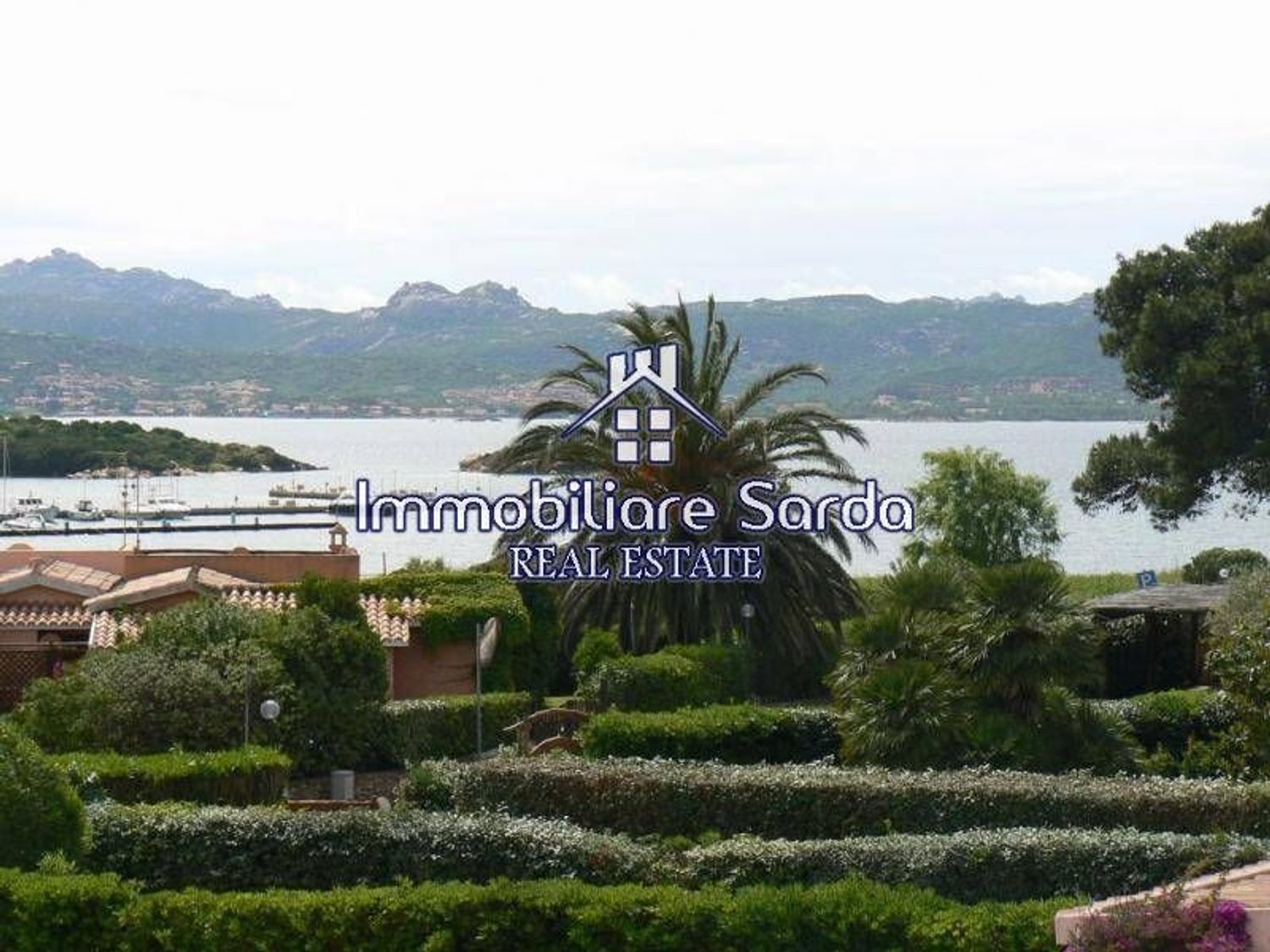 Villette a schiera in vendita a Arzachena, Baja Sardinia