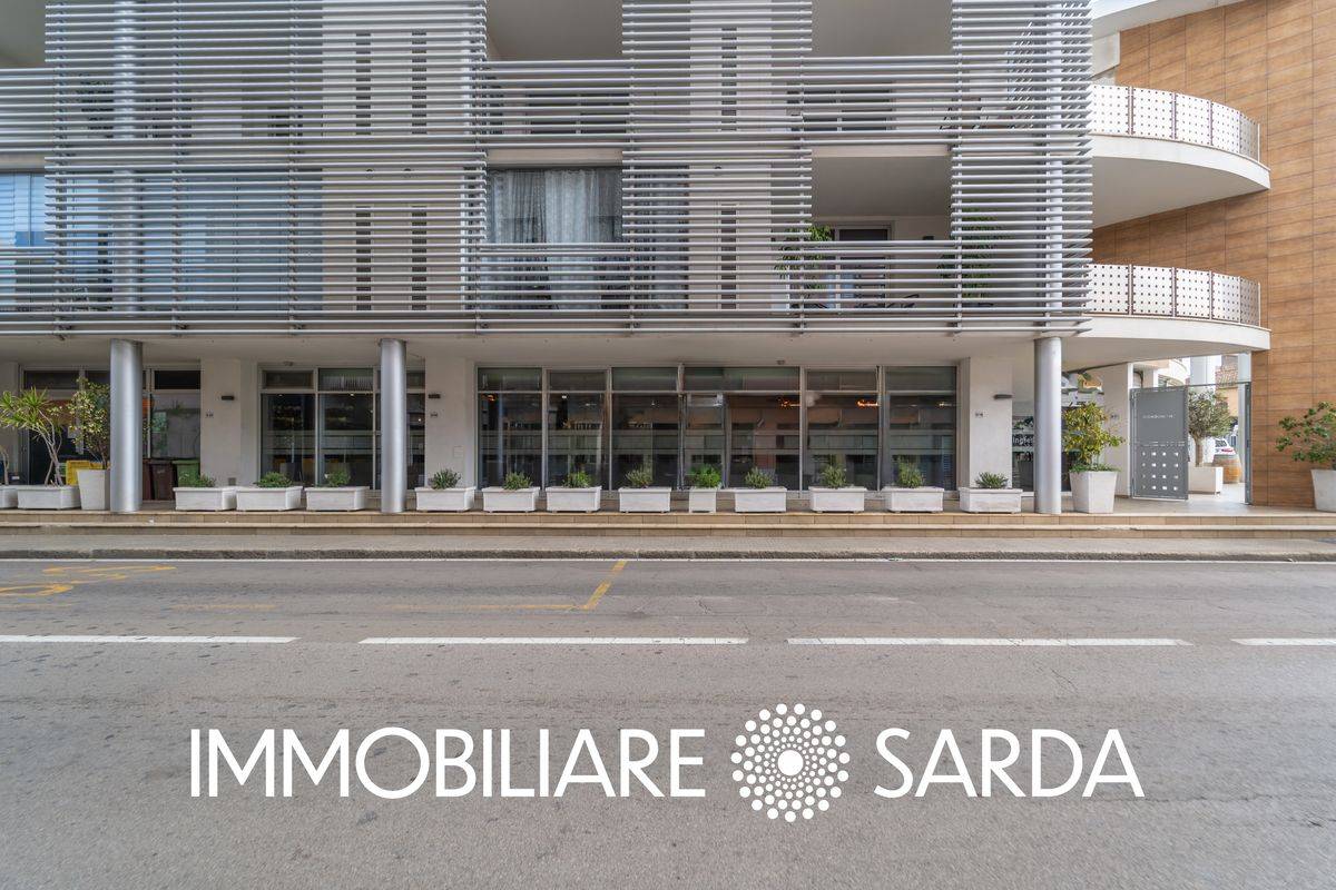 Locale commerciale in vendita a Olbia, San Simplicio