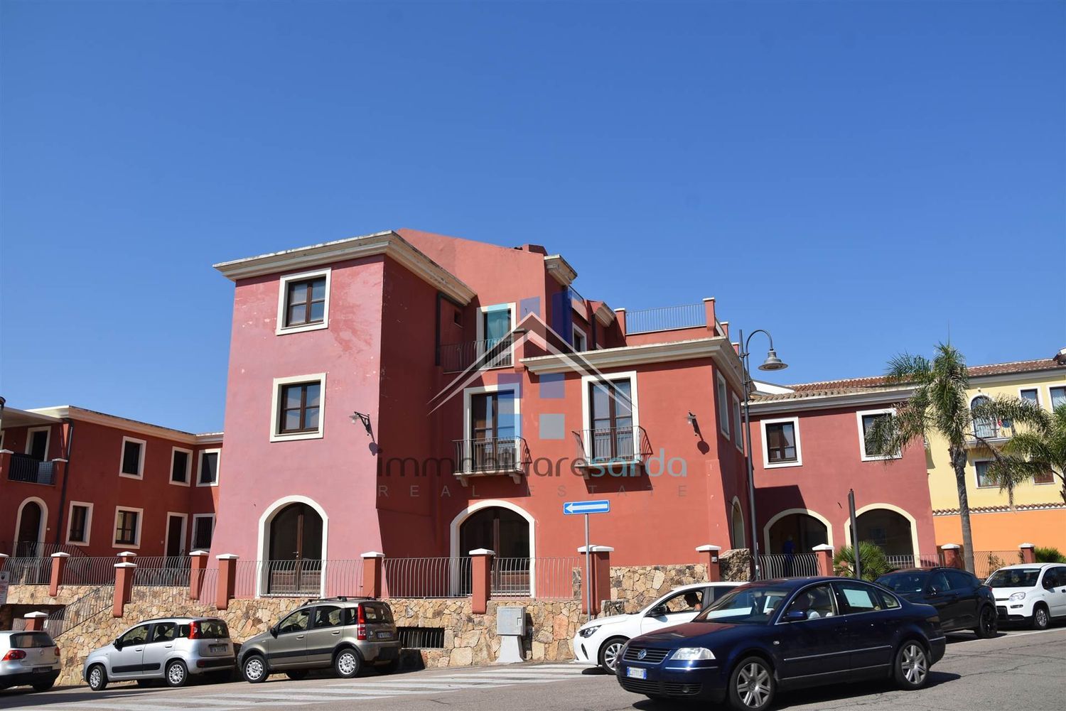 Locale commerciale in vendita a Golfo Aranci