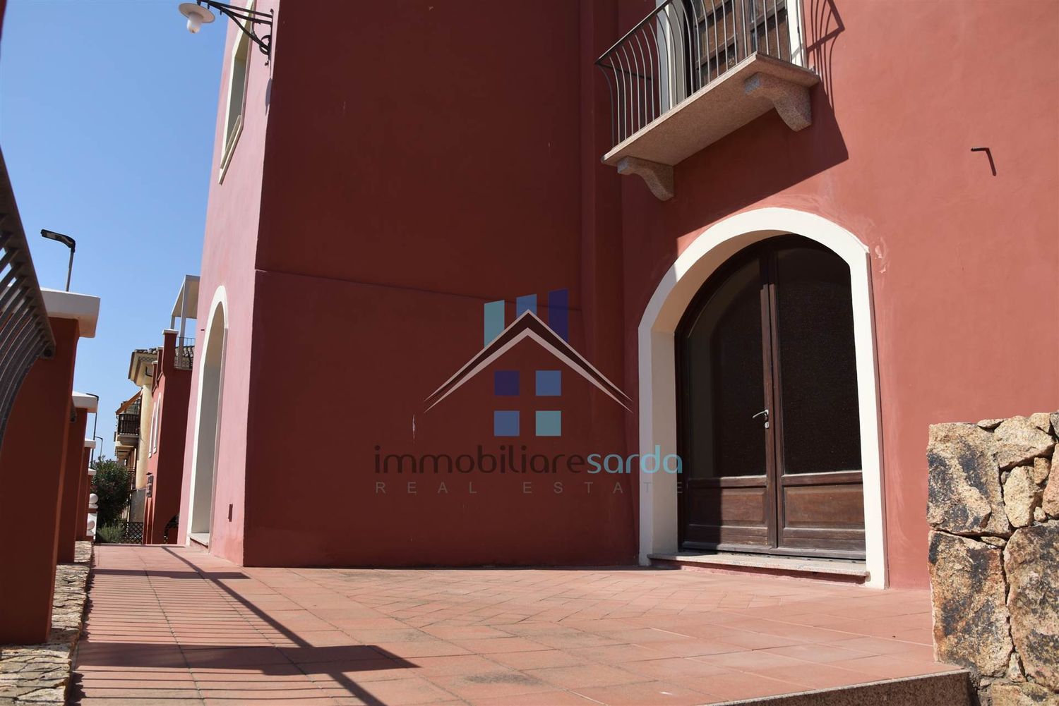 Locale commerciale in vendita a Golfo Aranci