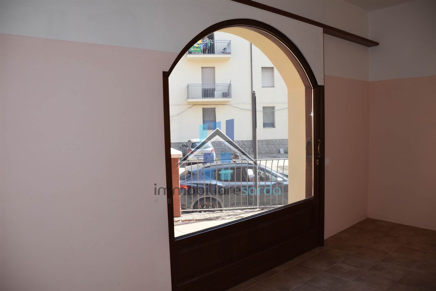 Locale commerciale in vendita a Golfo Aranci