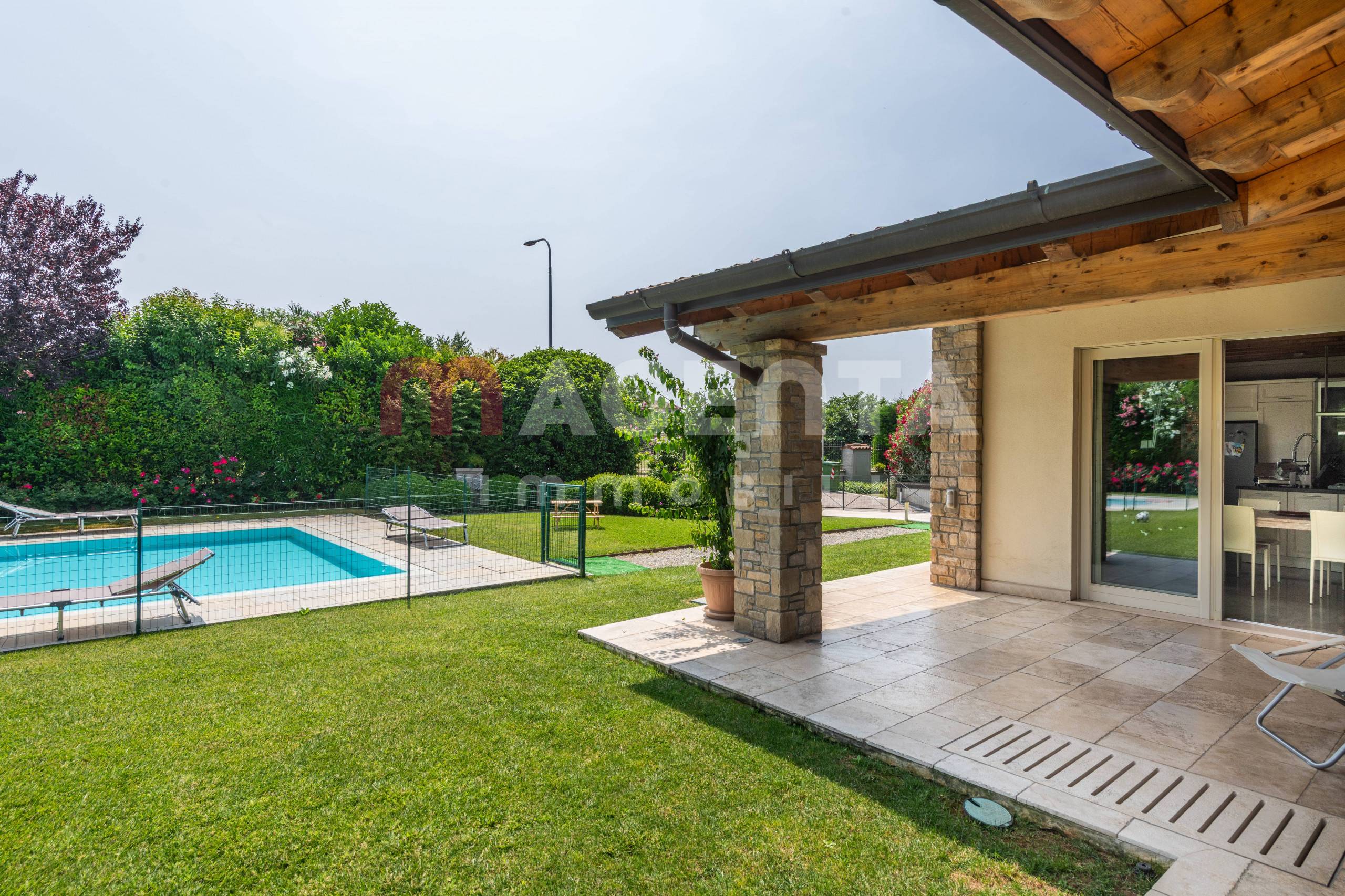 Villa in vendita a Nuvolera