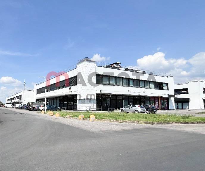 Deposito in vendita a Brescia, Chiesanuova