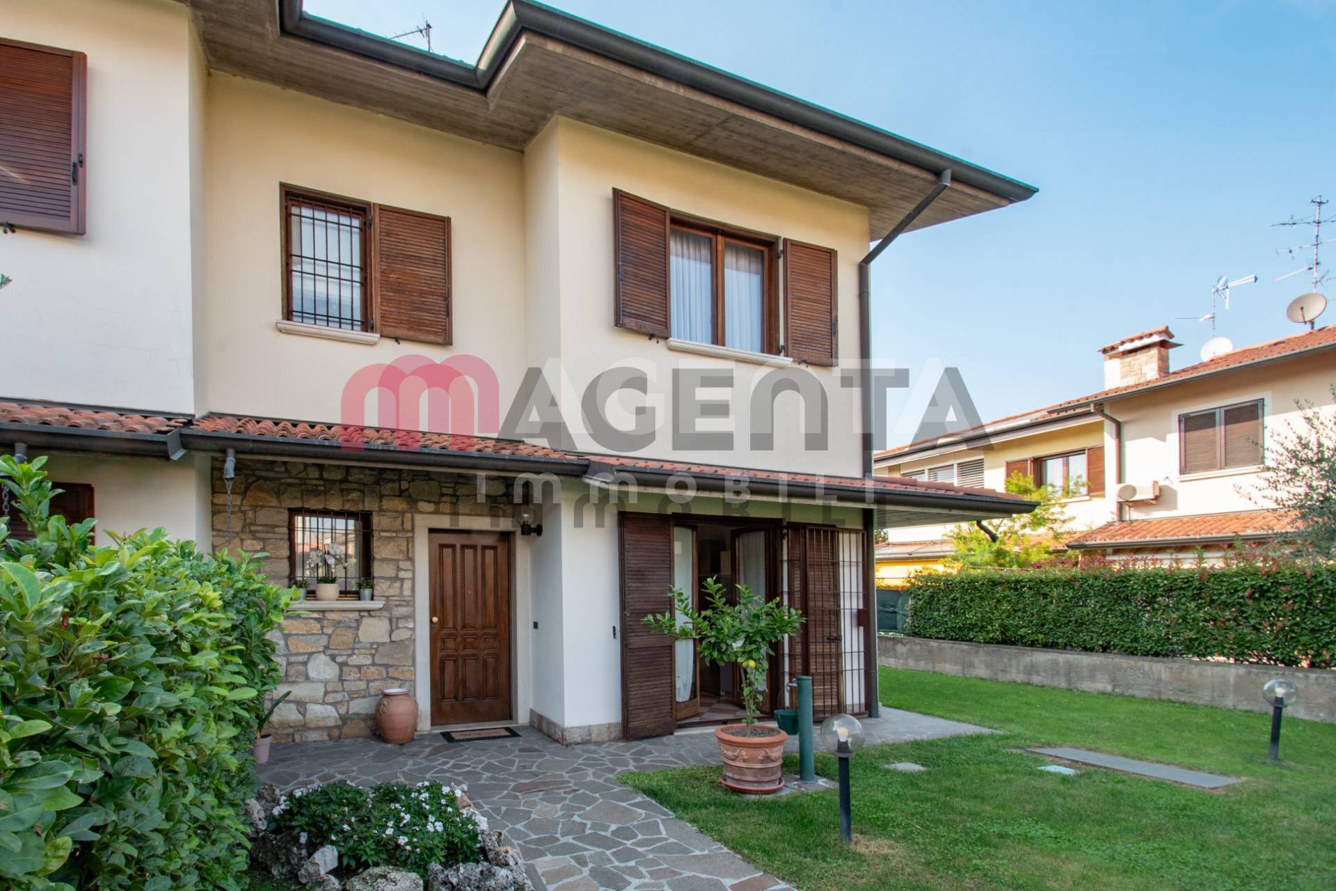 Villette a schiera in vendita a Roncadelle