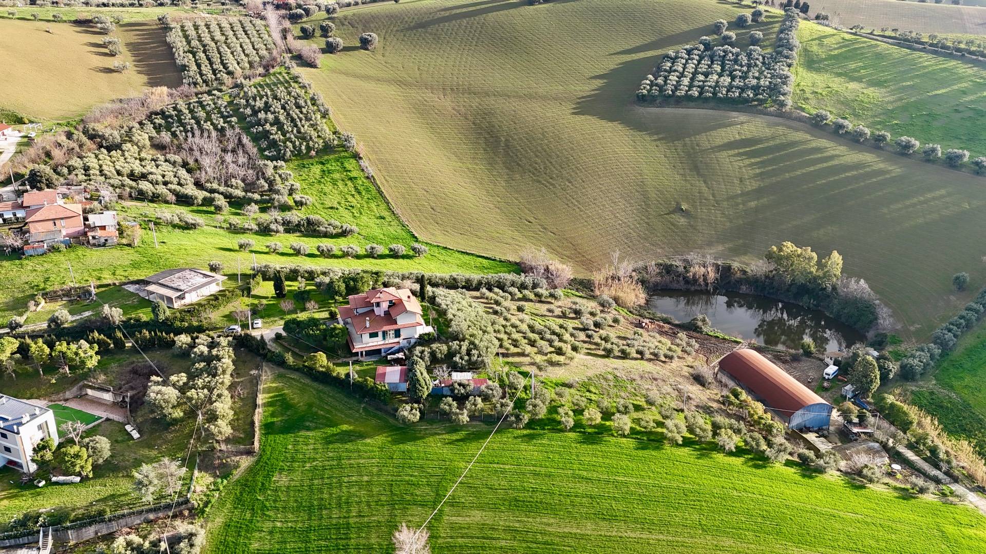 Villa in vendita a Roseto degli Abruzzi, Cologna Spiaggia