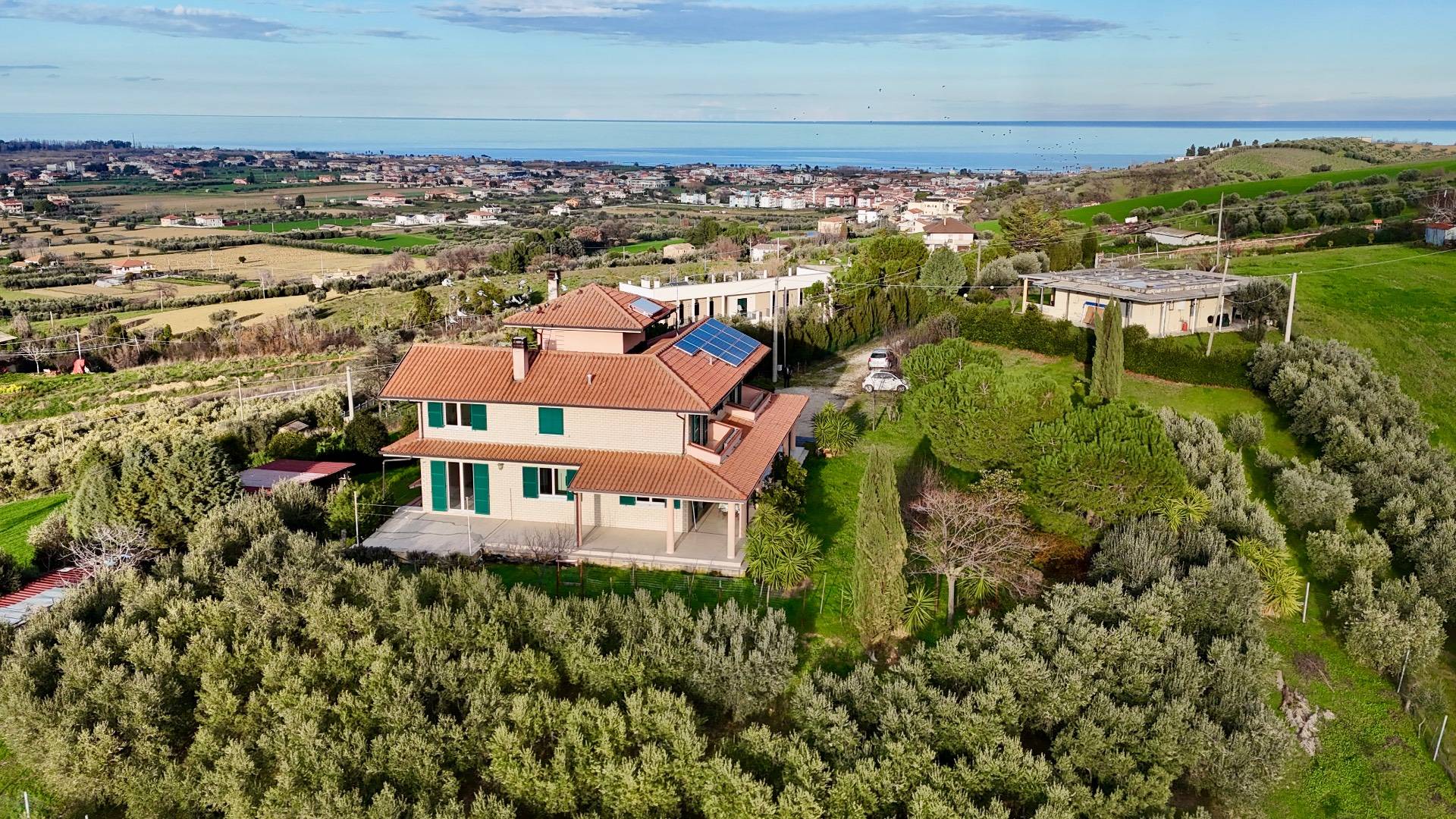Villa in vendita a Roseto degli Abruzzi, Cologna Spiaggia