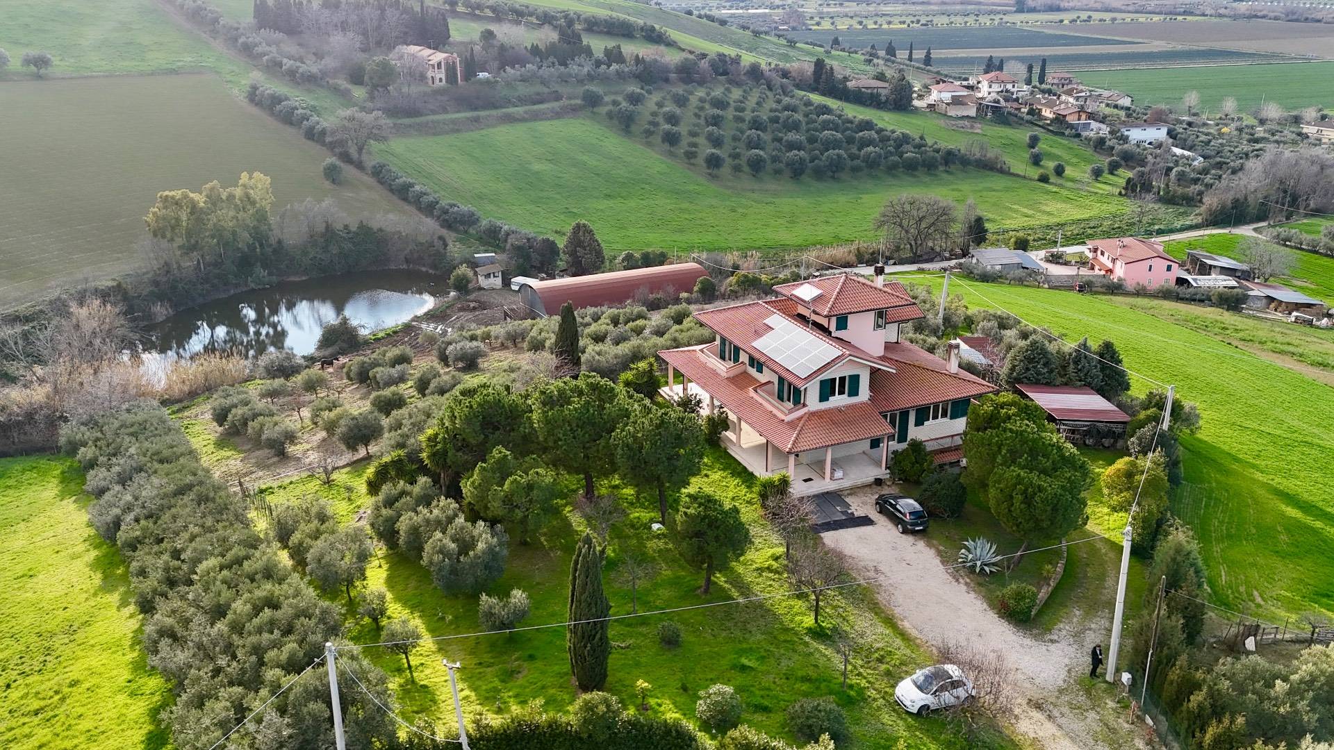 Villa in vendita a Roseto degli Abruzzi, Cologna Spiaggia