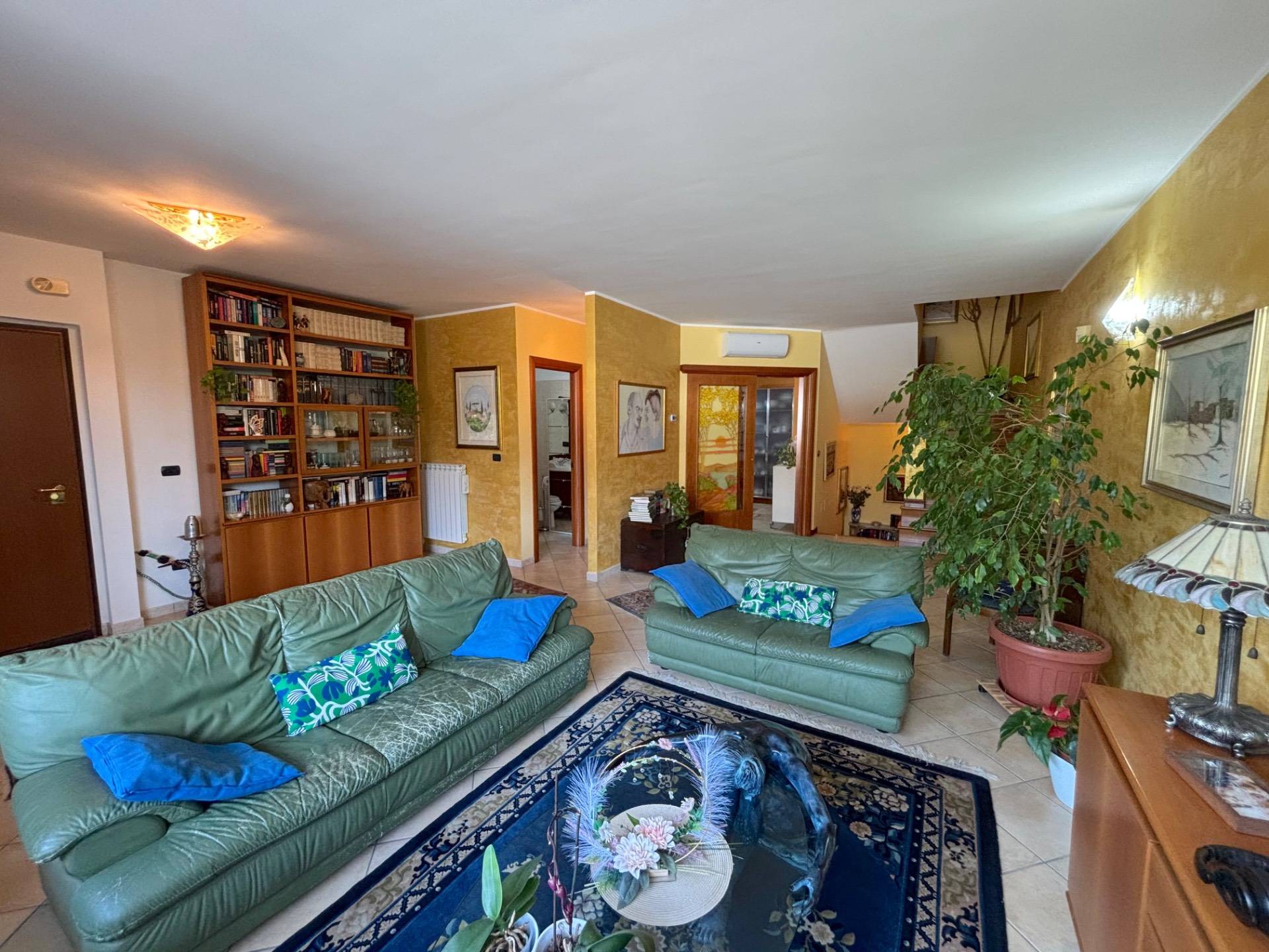 Villette a schiera in vendita a Citt Sant'Angelo