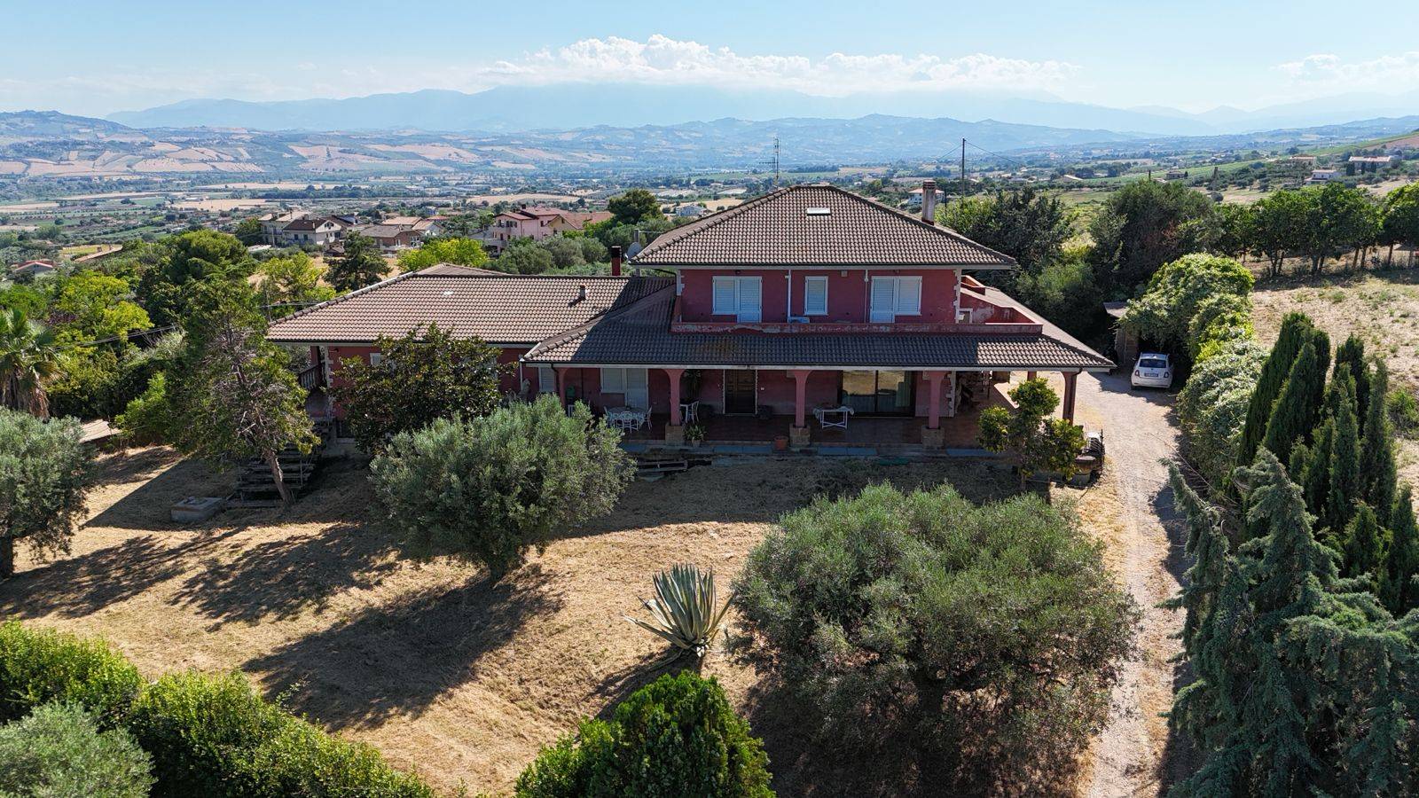Villa in vendita a Roseto degli Abruzzi