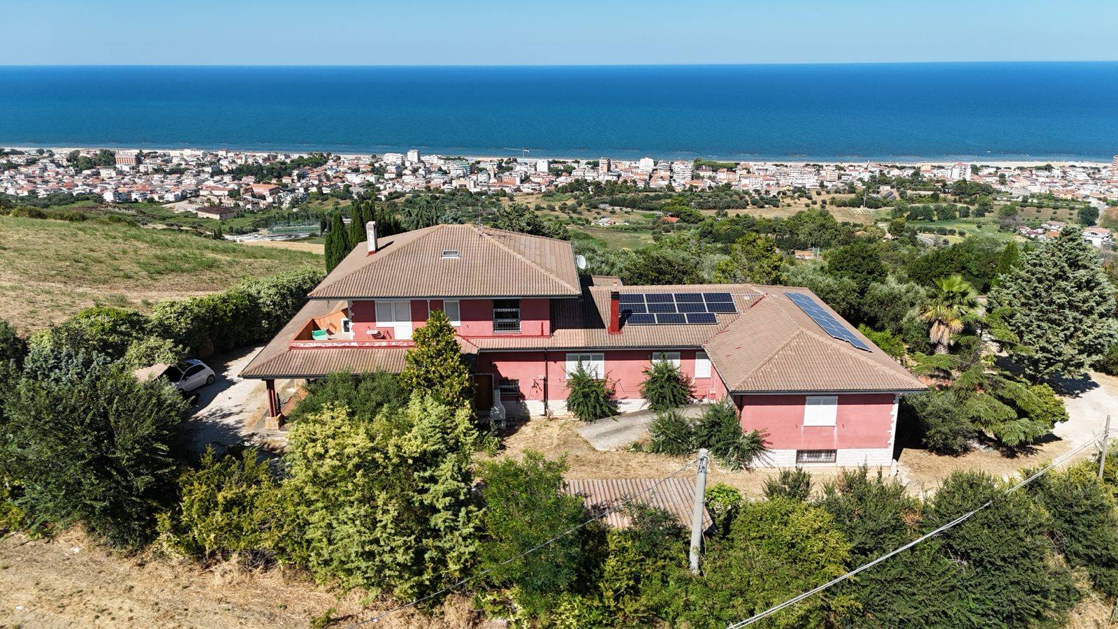 Villa in vendita a Roseto degli Abruzzi