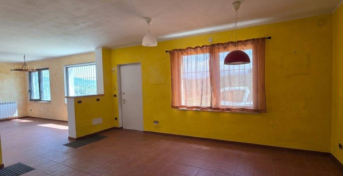 Casa singola in vendita a Torricella Sicura, Poggio Rattieri