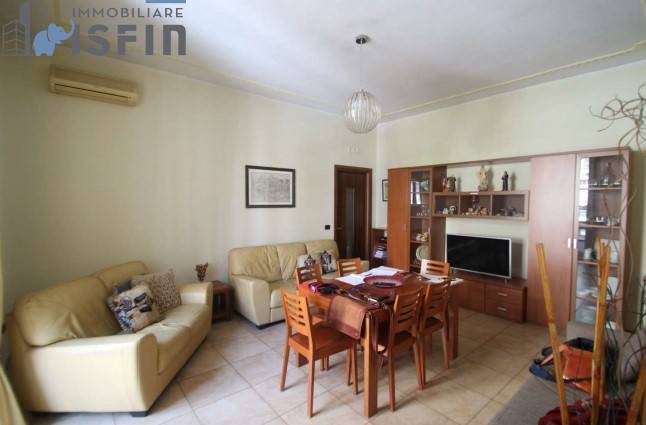 Appartamento all'asta in vendita a Cosenza, Centro