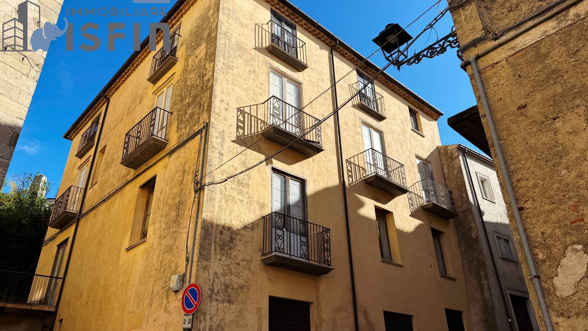 CASA INDIPENDENTE in vendita a Montalto Uffugo, Centro Storico