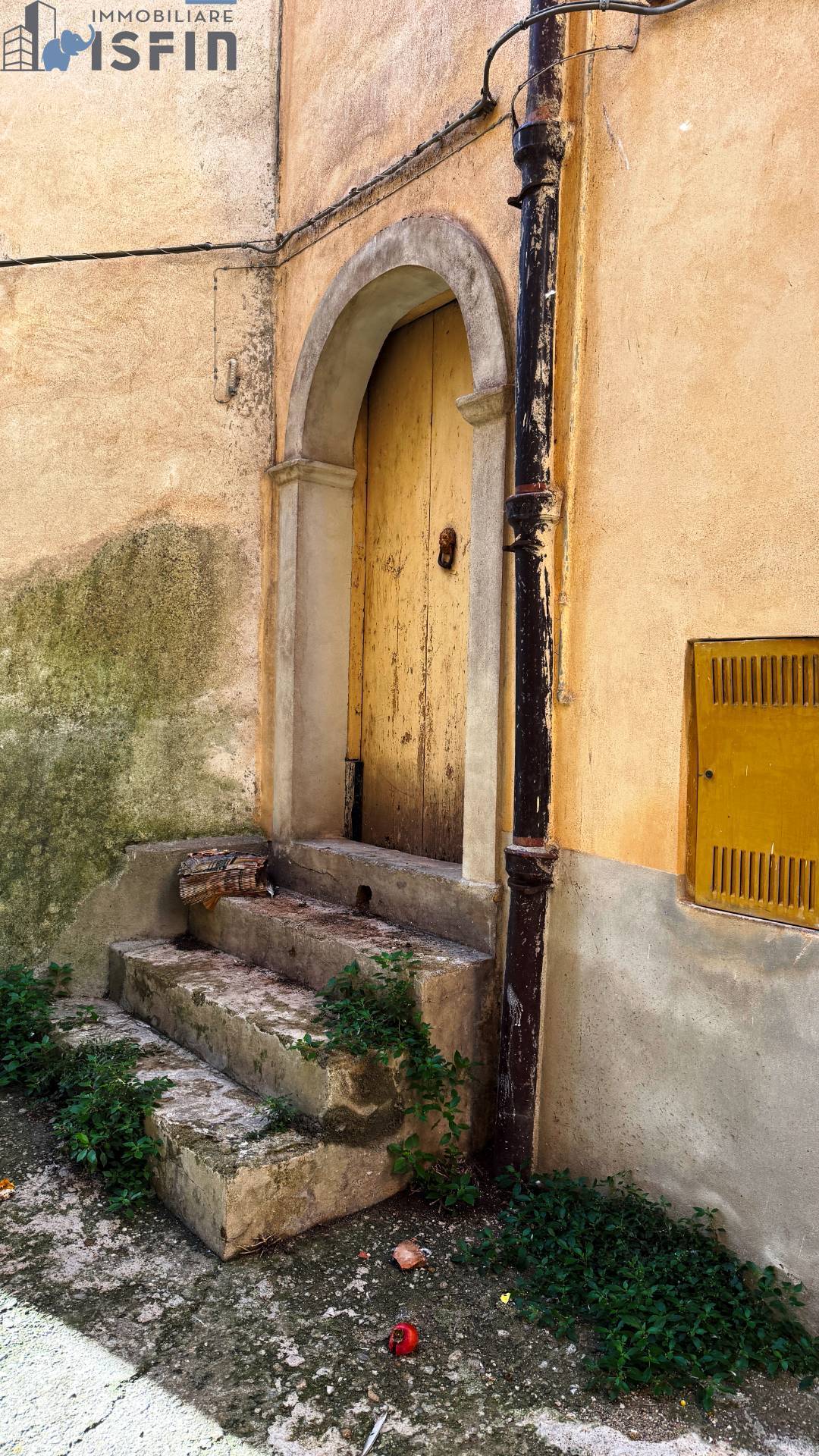 CASA INDIPENDENTE in vendita a Montalto Uffugo, Centro Storico