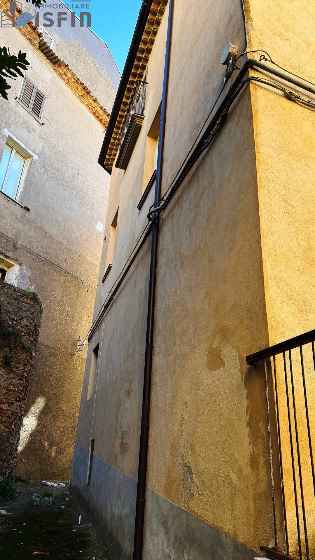 CASA INDIPENDENTE in vendita a Montalto Uffugo, Centro Storico