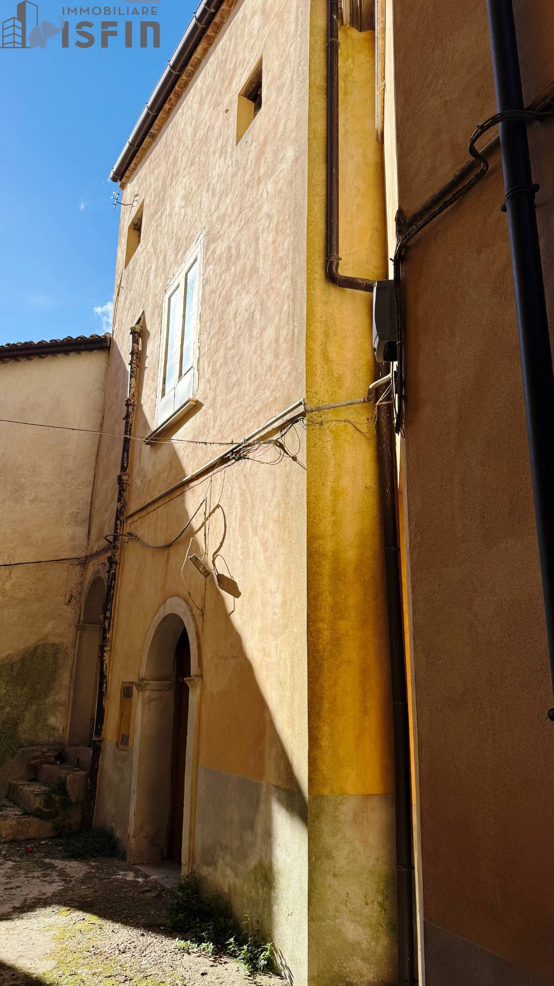CASA INDIPENDENTE in vendita a Montalto Uffugo, Centro Storico