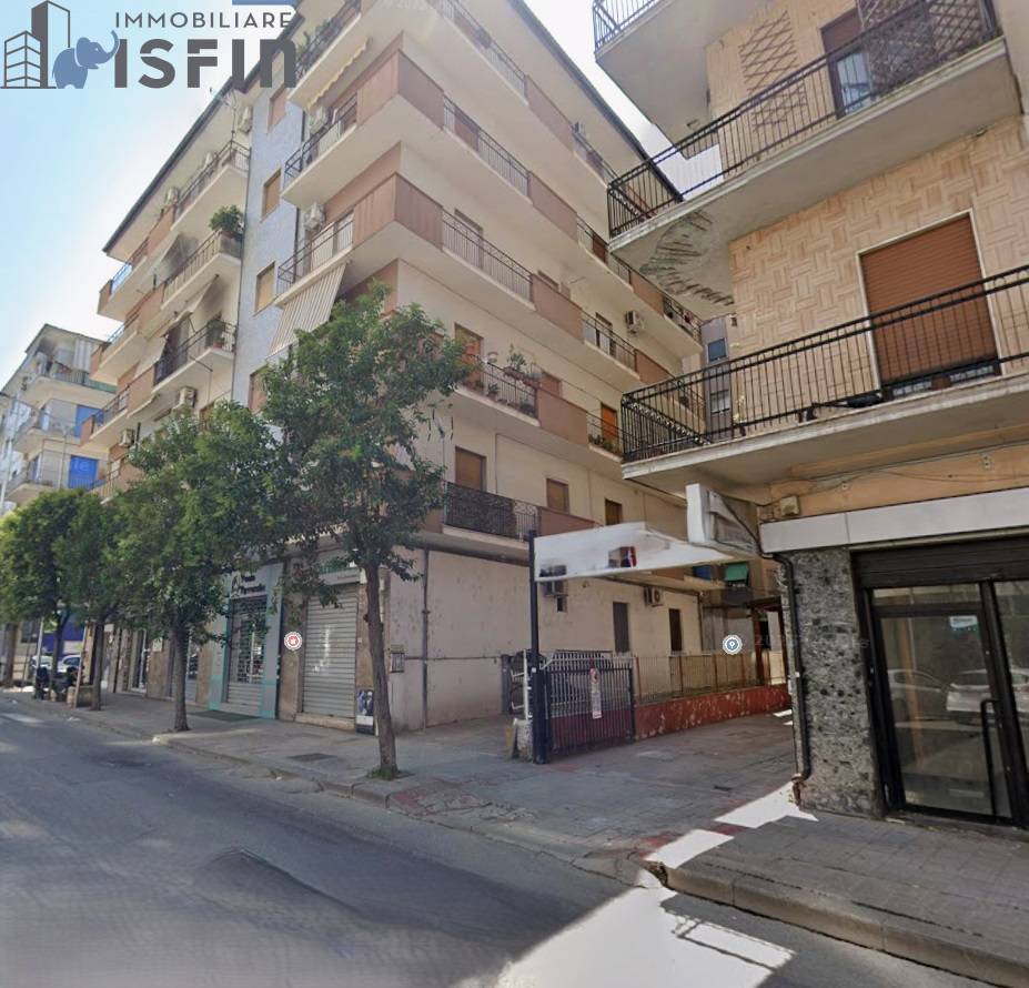Appartamento in vendita a Cosenza, Centro