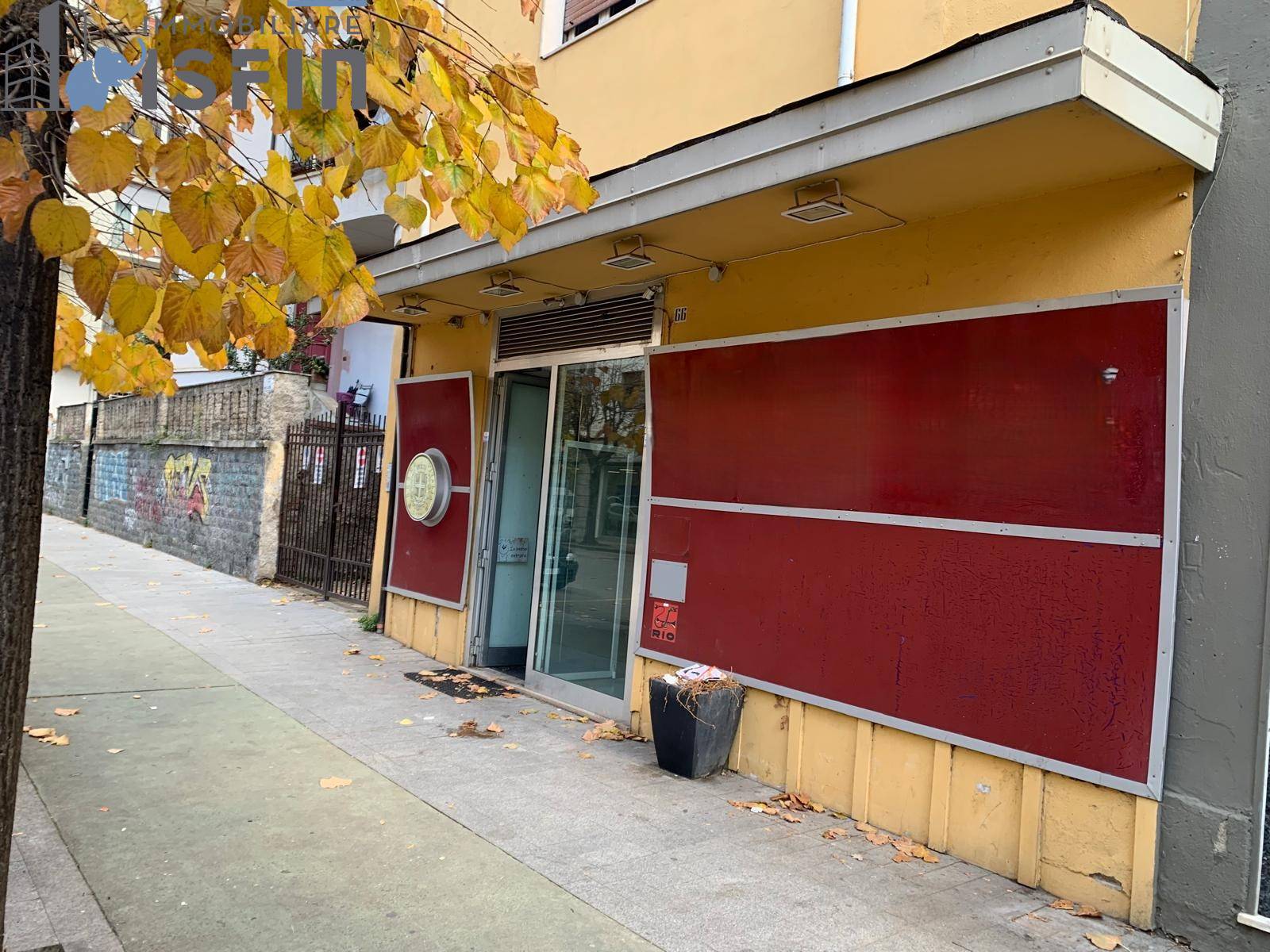 Attivit commerciale in affitto a Cosenza, Centro