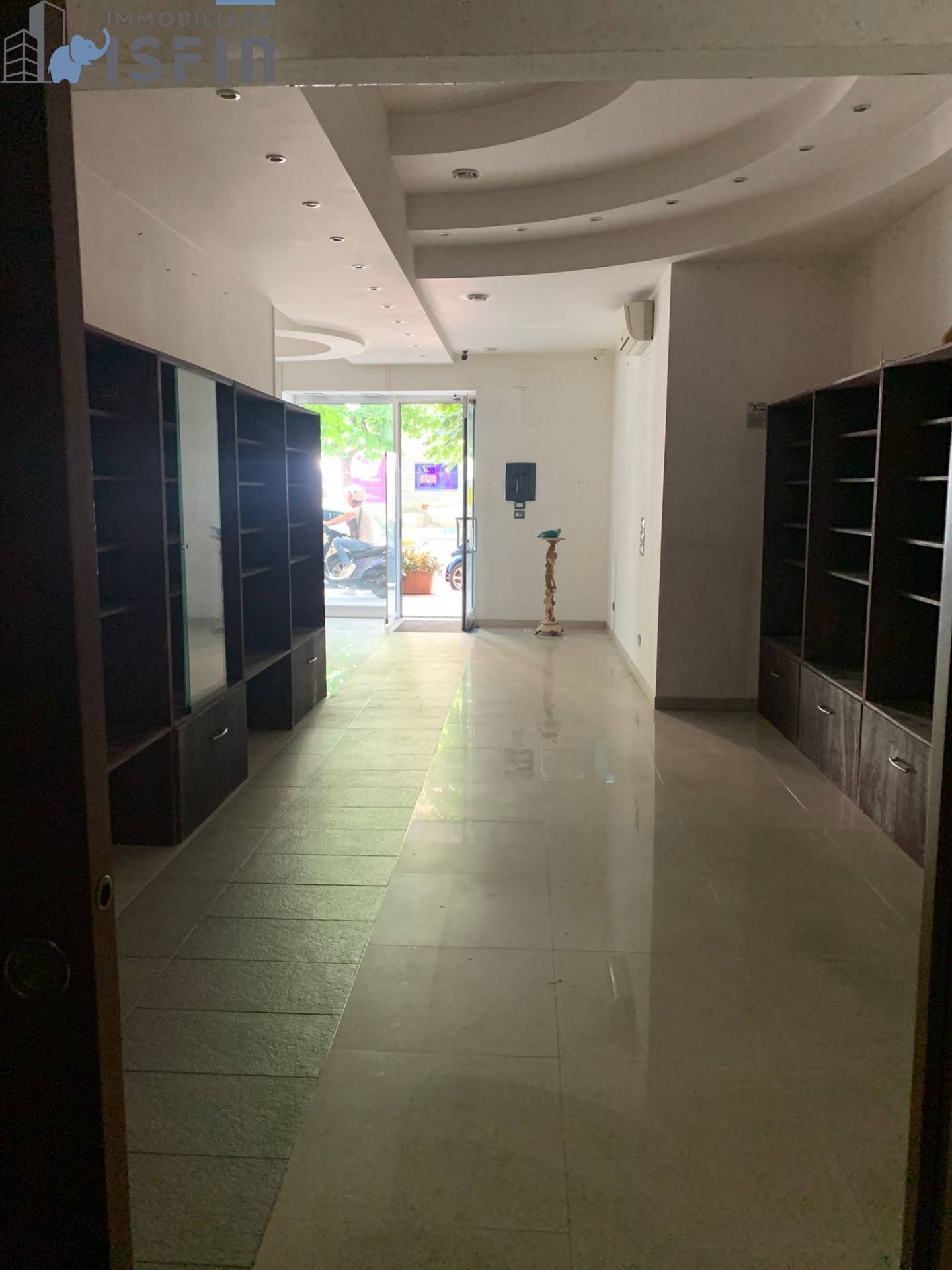 Attivit commerciale in affitto a Cosenza, Centro