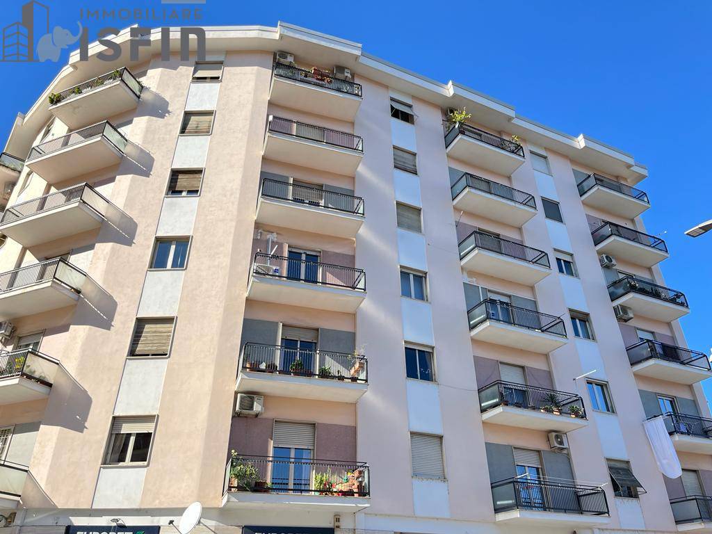 Appartamento in vendita a Cosenza, Centro