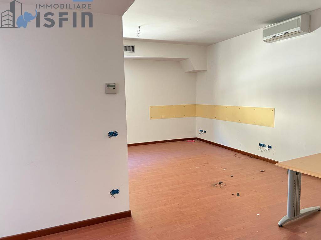 Studio/Ufficio in vendita a Zumpano