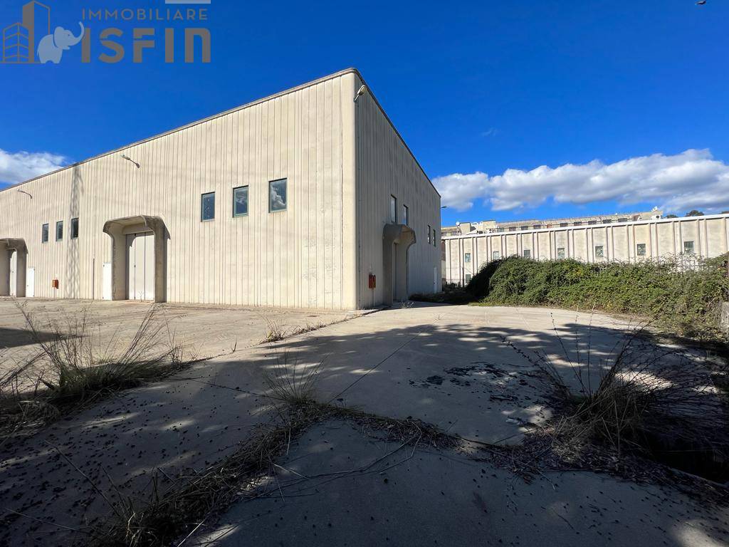 Capannone in vendita a Rende, C.da Cutura/Ex Stazione FS