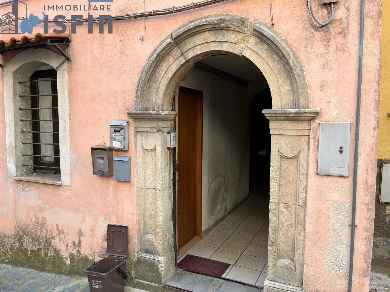 Appartamento in vendita a Cerisano