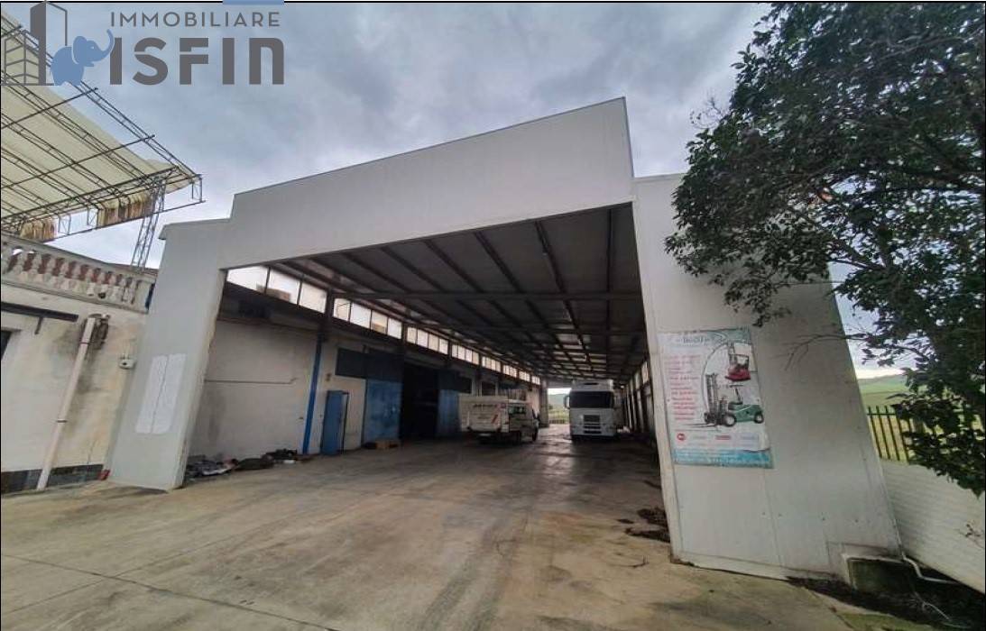 Capannone in vendita a Tarsia