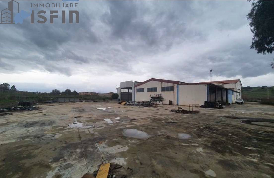 Capannone in vendita a Tarsia