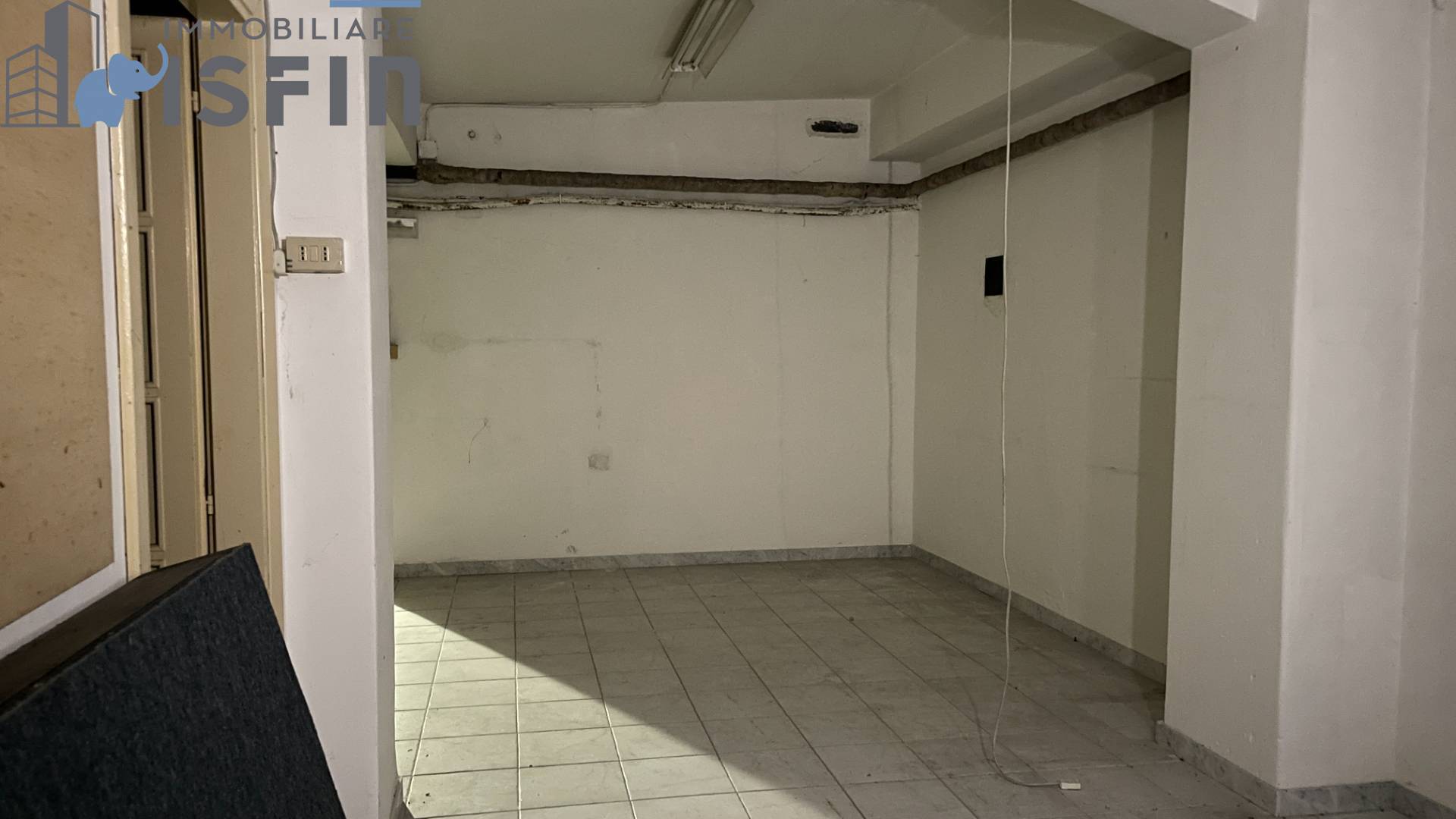 Magazzini Depositi in vendita a Cosenza, Centro