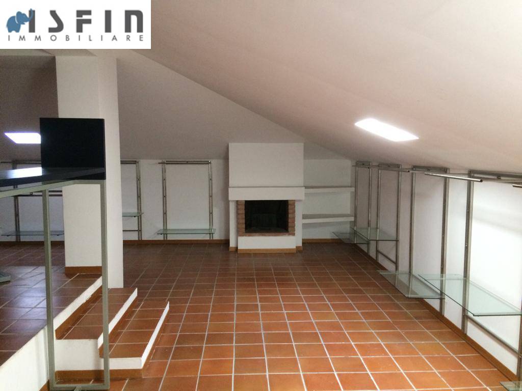 Mansarda in vendita a Rende, Commenda