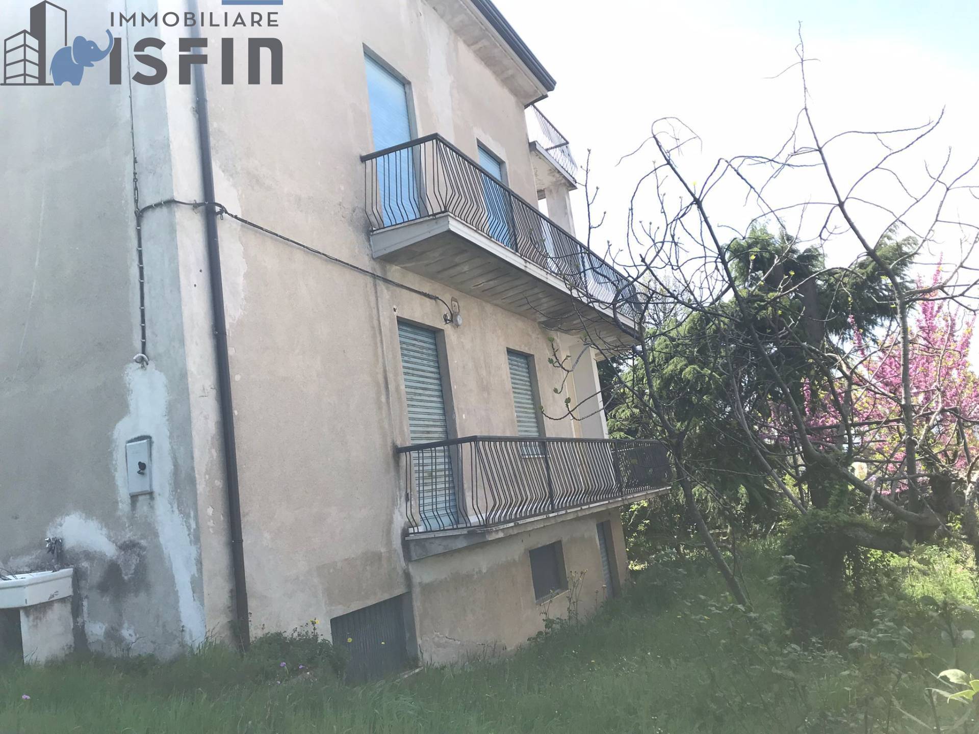 Villa in vendita a Rovito