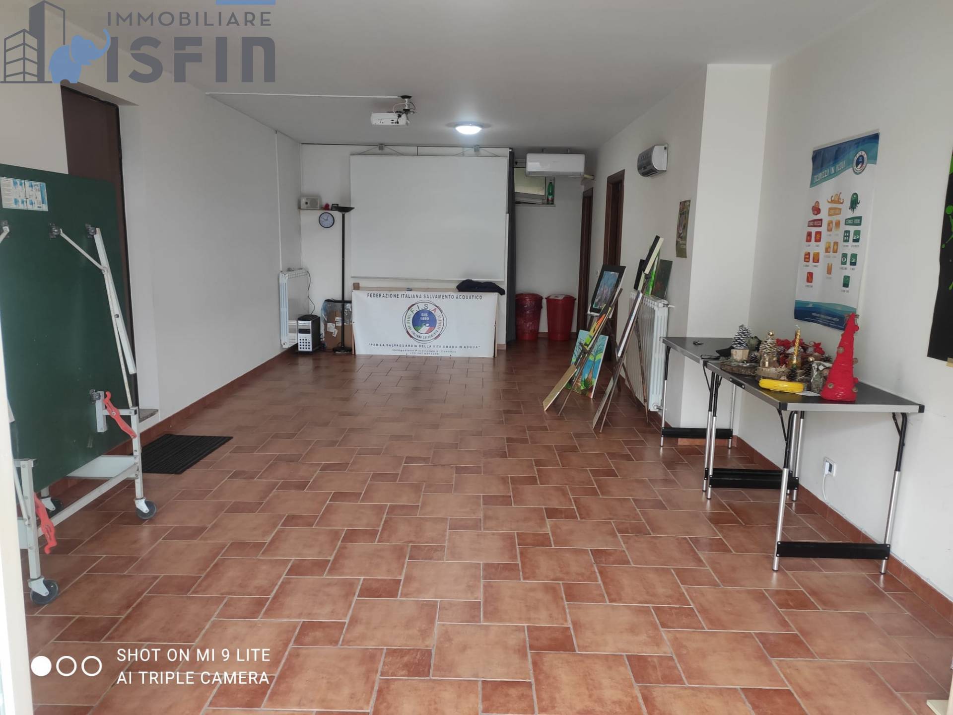 Box auto in vendita a Cosenza, Svincolo A2 - Pasquale Rossi - Repubblica