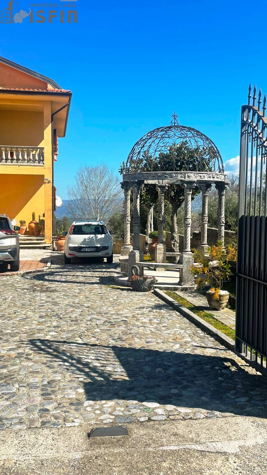 Villa in vendita a San Vincenzo La Costa